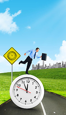 포토 JPG 해외이미지 백인 남자 행복 도로 시계 서류가방 가방 비즈니스 하늘 넥타이 갈색머리 한명 미소 성인 건물 컴퓨터그래픽 30대 파란색 도시풍경 걷기 디지털 흰색 잡기 도시 시간 비즈니스맨 고속도로 방향 카운트다운 해외202004 해외포토 서양인 1 헤어스타일 건축물 잡화 감정 길 컬러 교통시설 모션 표정 사람 풍경 그래픽 장년 직장인 파일형식