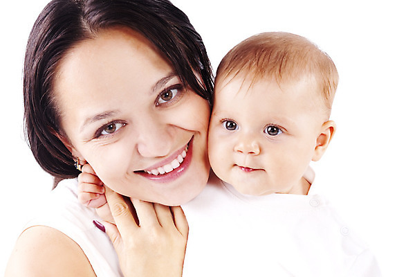 포토 JPG 해외이미지 백인 여자 딸 행복 어린이 가족 엄마 함께함 사랑 사람 성인 두명 육아 흰색 아기 세대 돌봄 해외202004 해외포토 서양인 감정 컬러 컨셉 관계 모션 파일형식