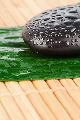 포토 JPG 해외이미지 라이프스타일 백그라운드 컨셉 잎 휴식 사람없음 쌓기 검은색 스파 조약돌 흰색 마사지 테라피 해외202004 해외포토 식물 컬러 모션 생활 뷰티 돌_바위 파일형식