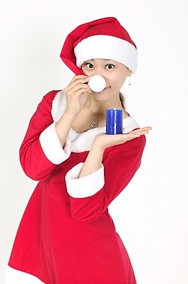 포토 JPG 스튜디오촬영 모델 여자 기념일 포즈 크리스마스 초 산타모자 산타옷 실내 한명 미소 사람 동양인 이벤트 상반신 20대 성인 산타클로스 여자만 여자한명만 성인여자만 청년만 청년여자만 성인한명만 청년여자한명만 성인여자한명만 성인만 국내포토 모자_잡화 1 옷 표정 인종 청년 내부 파일형식