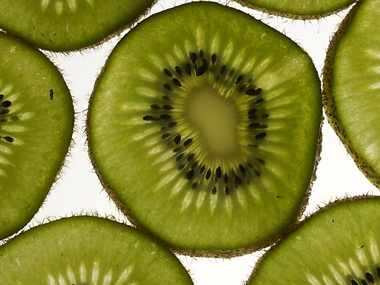 포토 JPG 스튜디오촬영 음식 과일 단면 실내 키위 근접촬영 사람없음 가로 초록색 농작물 슬라이스 국내포토 뷰포인트 컬러 농업 내부 파일형식