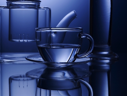 포토 JPG 스튜디오촬영 식기 음료 생활용품 주방용품 조명 잔 실내 그림자 사람없음 가로 빛 반사 찻잔 찻주전자 유리주전자 국내포토 유리 주전자 내부 오브젝트 파일형식