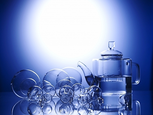 포토 JPG 스튜디오촬영 식기 생활용품 주방용품 조명 실내 사람없음 가로 빛 반사 찻주전자 오브젝트 유리주전자 국내포토 유리 주전자 내부 파일형식