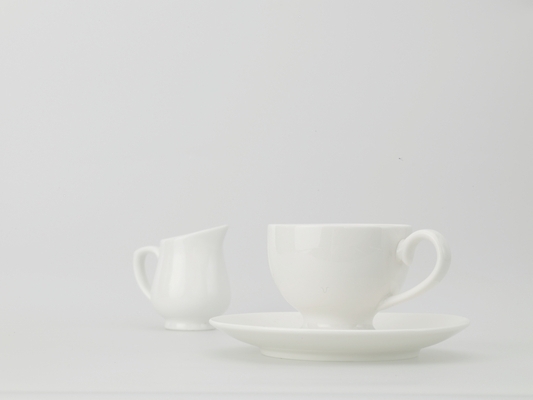 포토 JPG 스튜디오촬영 식기 생활용품 주방용품 실내 누끼 사람없음 가로 인테리어 흰색 커피잔 찻잔 컵받침 크리머 국내포토 디자인 커피 컬러 잔 내부 받침대 오브젝트 파일형식