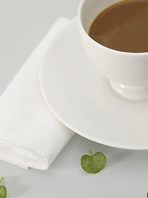 포토 JPG 스튜디오촬영 커피 음료 음식 잎 나뭇잎 실내 근접촬영 사람없음 초록색 하이앵글 커피잔 찻잔 냅킨 국내포토 식물 뷰포인트 컬러 잔 내부 파일형식