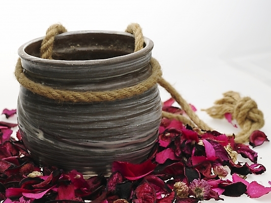 포토 JPG 스튜디오촬영 꽃잎 꽃 음료 밧줄 줄 실내 근접촬영 사람없음 장미 항아리 차 다기 장미차 국내포토 식물 뷰포인트 내부 도자기 다도 꽃차 파일형식