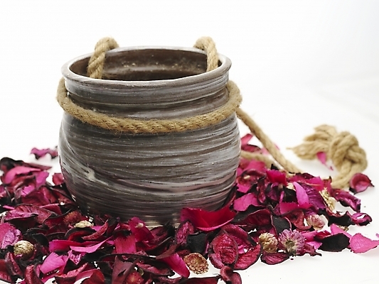 포토 JPG 스튜디오촬영 꽃잎 꽃 음료 밧줄 줄 실내 근접촬영 사람없음 장미 항아리 차 다기 장미차 국내포토 식물 뷰포인트 내부 도자기 다도 꽃차 파일형식