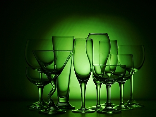 포토 JPG 스튜디오촬영 식기 생활용품 와인잔 주방용품 조명 잔 실내 사람없음 가로 초록색 국내포토 컬러 술잔 내부 오브젝트 파일형식