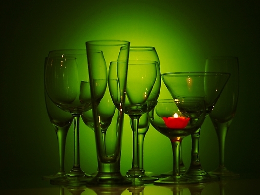 포토 JPG 스튜디오촬영 식기 생활용품 초 촛불 주방용품 조명 잔 실내 사람없음 가로 빨간색 초록색 국내포토 컬러 내부 오브젝트 파일형식