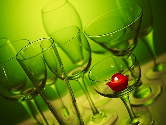 포토 JPG 스튜디오촬영 식기 생활용품 초 촛불 주방용품 조명 잔 실내 사람없음 가로 빨간색 초록색 국내포토 컬러 내부 오브젝트 파일형식