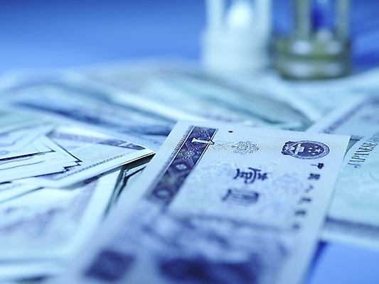 포토 JPG 스튜디오촬영 지폐 돈 실내 근접촬영 사람없음 아웃포커스 가로 금융 경제 파란색 모래시계 오브젝트 국내포토 모래 뷰포인트 시계 컬러 촬영기법 내부 재산 파일형식