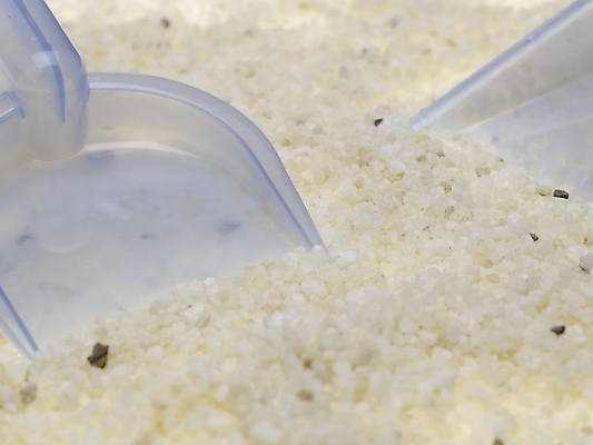 포토 스튜디오촬영 생활용품 실내 근접촬영 사람없음 가로 조약돌 청소도구 쓰레받기 국내포토 뷰포인트 내부 돌_바위 도구 청소 오브젝트 파일형식