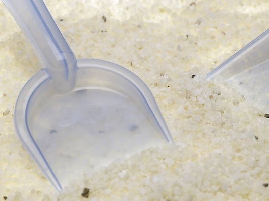 포토 스튜디오촬영 생활용품 실내 근접촬영 사람없음 가로 조약돌 청소도구 쓰레받기 국내포토 뷰포인트 내부 돌_바위 도구 청소 오브젝트 파일형식