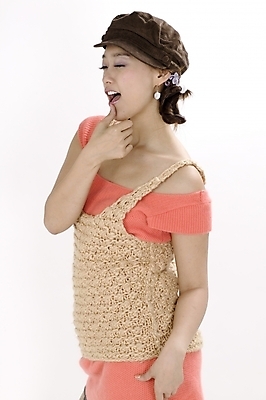 포토 JPG 스튜디오촬영 모델 모자 여자 포즈 모션 양갈래머리 입모양 땋은머리 실내 표정 윙크 한명 서기 사람 손짓 상반신 20대 성인 옆모습 귀여움 한국인 즐거움 니트 묶은머리 여자만 여자한명만 성인여자만 청년만 청년여자만 성인한명만 청년여자한명만 성인여자한명만 성인만 국내포토 모양 1 헤어스타일 잡화 감정 뷰포인트 컨셉 상의 동양인 청년 내부 입 파일형식