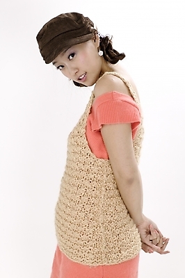 포토 JPG 스튜디오촬영 모델 모자 여자 포즈 모션 양갈래머리 입모양 땋은머리 실내 표정 고개숙이기 한명 서기 미소 사람 손짓 상반신 20대 성인 옆모습 귀여움 한국인 즐거움 니트 뒷짐 묶은머리 여자만 여자한명만 성인여자만 청년만 청년여자만 성인한명만 청년여자한명만 성인여자한명만 성인만 국내포토 모양 1 헤어스타일 잡화 감정 뷰포인트 컨셉 상의 숙이기 동양인 청년 내부 입 파일형식