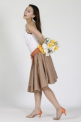 포토 JPG 스튜디오촬영 전신 모델 직업 긴머리 여자 꽃 행복 구두 꽃다발 프로포즈 모션 생머리 실내 한명 서기 들기 사람 손짓 20대 성인 옆모습 치마 장미 한국인 벨트 뒷짐 란제리룩 고개들기 여자만 여자한명만 성인여자만 청년만 청년여자만 성인한명만 청년여자한명만 성인여자한명만 성인만 국내포토 식물 1 헤어스타일 잡화 옷 감정 뷰포인트 신발 하의 동양인 청년 내부 파일형식