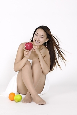 포토 JPG 스튜디오촬영 전신 모델 라이프스타일 긴머리 웰빙 여자 포즈 오렌지 과일 모션 생머리 입모양 날리기 휴식 실내 건강 한명 미소 들기 사람 앉기 손짓 20대 성인 옆모습 수건 머리카락 목욕 한국인 배 사과 목욕타월 여자만 여자한명만 성인여자만 청년만 청년여자만 성인한명만 청년여자한명만 성인여자한명만 성인만 국내포토 모양 1 헤어스타일 뷰포인트 컨셉 표정 동양인 청년 내부 생활 위생용품 머리 청결 입 파일형식