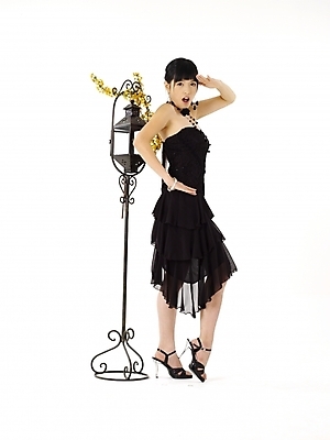 포토 JPG 스튜디오촬영 전신 모델 드레스 원피스 여자 구두 포즈 실내 한명 누끼 사람 20대 성인 세로 노란색 검은색 한국인 스탠드 하이힐 여자만 여자한명만 성인여자만 청년만 청년여자만 성인한명만 청년여자한명만 성인여자한명만 성인만 국내포토 1 옷 컬러 신발 조명 동양인 청년 내부 여성화 파일형식