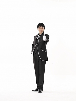 포토 JPG 스튜디오촬영 전신 남자 포즈 신랑 결혼 실내 표정 한명 누끼 사람 정장 턱시도 20대 성인 세로 한국인 남자만 남자한명만 성인남자만 청년만 청년남자만 청년남자한명만 성인한명만 성인남자한명만 성인만 국내포토 1 옷 동양인 이벤트 청년 내부 파일형식