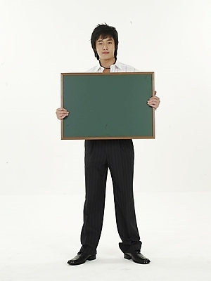 포토 JPG 스튜디오촬영 전신 남자 비즈니스 실내 한명 누끼 사람 20대 성인 세로 칠판 한국인 직장인 비즈니스맨 남자만 남자한명만 성인남자만 청년만 청년남자만 청년남자한명만 성인한명만 성인남자한명만 성인만 국내포토 직업 1 동양인 청년 내부 파일형식