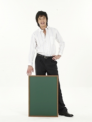 포토 JPG 스튜디오촬영 전신 남자 비즈니스 실내 한명 누끼 사람 20대 성인 세로 칠판 한국인 직장인 비즈니스맨 남자만 남자한명만 성인남자만 청년만 청년남자만 청년남자한명만 성인한명만 성인남자한명만 성인만 국내포토 직업 1 동양인 청년 내부 파일형식