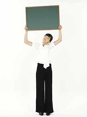 포토 JPG 스튜디오촬영 전신 여자 비즈니스 실내 한명 누끼 사람 20대 성인 세로 칠판 한국인 판넬 직장인 비즈니스우먼 여자만 여자한명만 성인여자만 청년만 청년여자만 성인한명만 청년여자한명만 성인여자한명만 성인만 국내포토 직업 1 동양인 청년 내부 파일형식