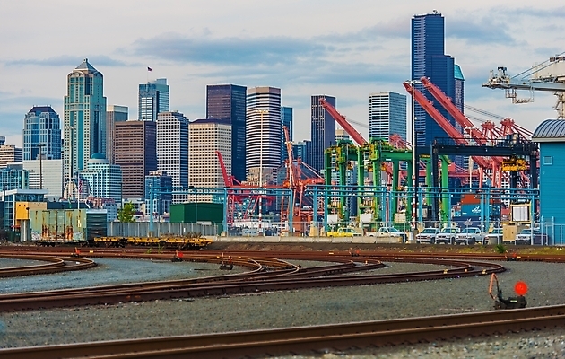 포토 JPG 해외이미지 비즈니스 건축양식 전등 조명 풍경 사람없음 건물 가로 여름 빛 도시풍경 햇빛 탑 고층빌딩 미국 일몰 화물 도시 만 해안도시 트랙 리프트 포트 스카이라인 물류 시애틀 워싱턴 해외202004 해외포토 건축물 계절 건축 북아메리카 빌딩 태양 노을 운송업 파일형식