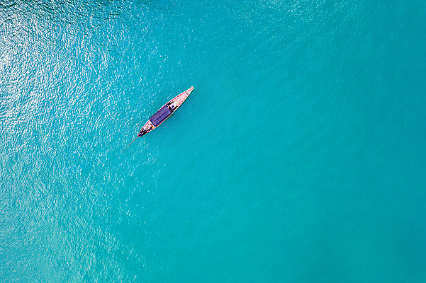 포토 JPG 해외이미지 아시아 모래 바다 섬 여행 백그라운드 태국 자연 휴가 항해 안테나 풍경 사람없음 초록색 물 여름 파란색 우주 맑음 흰색 만 보트 산호 정상 크리스탈 꼬리 에메랄드 석호 안다만 터키석 파라다이스 푸켓 해외202004 해외포토 자연요소 계절 나라 컬러 배_교통 통신 날씨 자포동물 광석 보석 생태계 파일형식