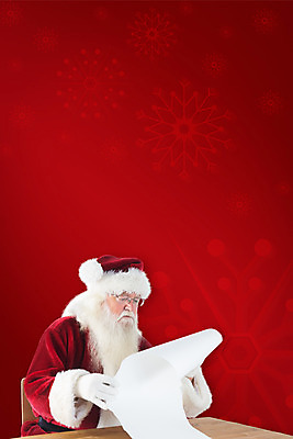 포토 JPG 해외이미지 노년 남자 종이 크리스마스 한명 앉기 상반신 옆모습 빨간색 산타클로스 잡기 읽기 노인남자한명만 해외202004 해외포토 1 기념일 뷰포인트 컬러 모션 사람 성인 남자한명만 노인남자만 파일형식