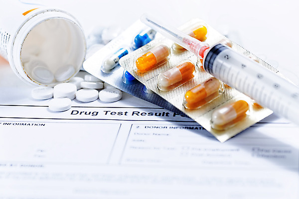 포토 JPG 해외이미지 청진기 유리 유리병 건강 병원 주사기 사람없음 치료 빨간색 알약 약 장비 시험 긴급 도움 수술 질병 약국 주사약 테라피 조제 알레르기 당뇨병 백신 예방접종 인슐린 공급 도핑 남용 해외202004 해외포토 교육 컬러 컨셉 의학 의료기기 재질 병_용기 뷰티 만들기 접종 파일형식