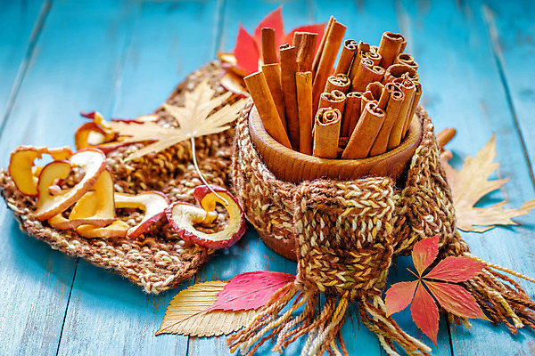 포토 JPG 해외이미지 음식 백그라운드 재료 탁자 디저트 건조 요리 사람없음 장식 갈색 주방 가을 조미료 막대기 달콤 향신료 오브젝트 향 시나몬 해외202004 해외포토 계절 컬러 가구 맛 향미료 파일형식