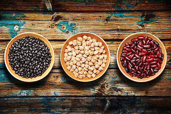 포토 JPG 해외이미지 음식 컨셉 재료 고추 콩 종류 씨앗 사람없음 목재 빨간색 주방 검은색 수확 흰색 사발 가루 향신료 유기농 매움 아로마 소금 향 후추 바이오 해외202004 해외포토 나무 식물 웰빙 컬러 농업 채소 곡류 사기그릇 맛 향미료 파일형식