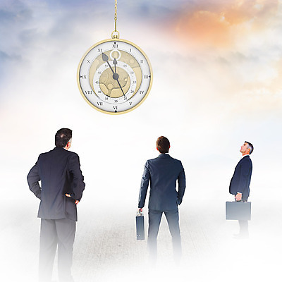 포토 JPG 해외이미지 백인 응시 남자 40대 중년 50대 생각 서류가방 비즈니스 하늘 넥타이 매달리기 서기 풍경 성인 컴퓨터그래픽 세명 30대 파란색 디지털 올려보기 관찰 기록 잡기 시간 비즈니스맨 손목시계 해외202004 해외포토 서양인 시선 잡화 시계 컬러 가방 장신구 모션 사람 그래픽 장년 직장인 파일형식