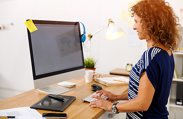 포토 JPG 해외이미지 백인 직업 디자인 여자 행복 비즈니스 사업가 성공 직장 실내 창조 한명 사람 앉기 성인 그래픽 컴퓨터 사무실 알약 스크린 업무 작업 비즈니스우먼 자신감 중앙 건축가 디자이너 책상 긍정 예술가 비서 경영 프리랜서 해외202004 해외포토 서양인 1 감정 가구 컨셉 회사 모션 내부 전자제품 약 직장인 파일형식