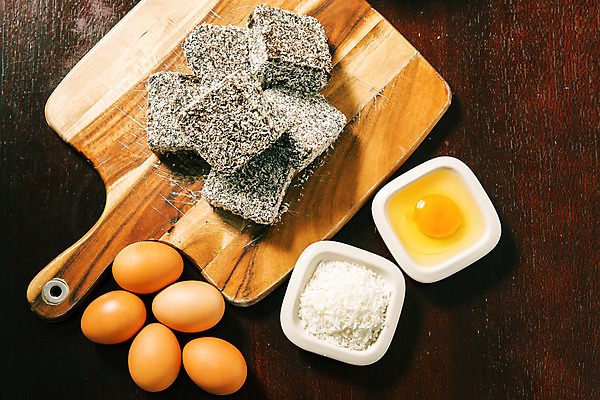 포토 JPG 해외이미지 전통 음식 상징 백그라운드 디저트 요리 사람없음 파티 케이크 초콜릿 계란 흰색 대접 달콤 맛 호주 유혹 굽기 밀가루 코코넛 충동구매 무생채 솔깃 맛있는 해외202004 해외포토 컬러 컨셉 과일 이벤트 쇼핑 알 오세아니아 가루 구이 과소비 파일형식