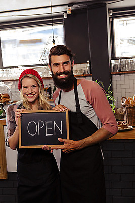 포토 JPG 해외이미지 백인 라이프스타일 여자 남자 행복 비즈니스 청소년 20대 두명 식당 칠판 앞치마 카페 잡기 업무 오픈 종업원 웨이터 계산대 서비스 시티라이프 보여주기 카페테리아 스타일 해외202004 해외포토 서양인 직업 감정 모션 사람 청년 생활 상점 작업 파일형식
