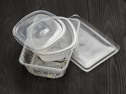 포토 JPG 해외이미지 접시 사람없음 재활용 환경오염 쓰레기 폐기물 일회용 플라스틱 오브젝트 일회용접시 해외202004 해외포토 식기 컨셉 재질 친환경 파일형식