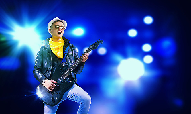 포토 JPG 해외이미지 모델 1 남자 행복 별 음악 노래 놀이 미술 한명 소년 유행 소리 재킷 콘서트 공연 음악가 꿈 가수 무대 기타 청바지 악단 일렉기타 클럽 예술가 롤 열정 락스타 뮤지컬 플레이어 해외202004 영광군 해외포토 자연요소 직업 감정 어린이 바지 현악기 문화예술 사람 이벤트 외투 전라남도 파일형식