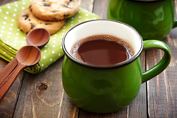 포토 JPG 해외이미지 커피 음료 음식 탁자 디저트 따뜻함 사람없음 컵 초록색 갈색 초콜릿 거품 머그컵 마시기 뜨거움 액체 달콤 코코아 카카오 맛있는 해외202004 해외포토 식기 컬러 가구 모션 맛 파일형식