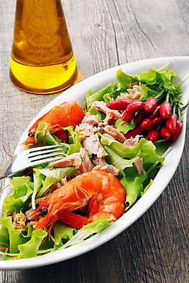 포토 JPG 해외이미지 접시 음식 조각 컨셉 농업 채소 자연 탁자 피망 새우 실내 식이요법 사람없음 목재 주방 식사 저녁식사 샐러드 시골 신선 인스턴트 참치 유기농 영양 점심식사 고립 바이오 채식주의자 맛있는 나무배경 해외202004 해외포토 나무 식기 웰빙 산업 가구 백그라운드 재료 건강 갑각류 어류 내부 생태계 채식 파일형식