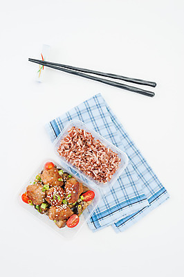 포토 JPG 해외이미지 전통 음식 백그라운드 재료 밥 휴가 건강 요리 사람없음 야외 상자 갈색 파티 주방 식당 일본 식사 저녁식사 치킨 신선 고급 맛 바비큐 미트볼 준비 점심식사 저지방 핸드메이드 스타일 맛있는 해외202004 해외포토 아시아 컬러 컨셉 이벤트 상점 기름_음식 닭고기요리 파일형식