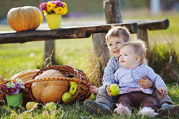 포토 JPG 해외이미지 라이프스타일 꽃 행복 어린이 꽃다발 밭 채소 과일 가족 자연 호박 휴가 사람 소년 야외 두명 초록색 친구 청춘 농장 바구니 우정 할로윈 가을 시골 아기 그룹 사과 작음 장면 언니 내추럴 남동생 초보 해외202004 해외포토 식물 계절 남자 감정 컬러 컨셉 농업 관계 생활 크기 생태계 자매 동생 파일형식