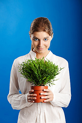 포토 JPG 해외이미지 식물 백인 모델 라이프스타일 웰빙 여자 행복 얼굴 포즈 백그라운드 건강 한명 사람 치료 초록색 파란색 금발 섹시 유행 스파 표현 신선 화려 우아함 순수 생태학 의료성형뷰티 해외202004 관능적 해외포토 서양인 1 헤어스타일 교육 감정 컬러 컨셉 의학 생활 신체부위 파일형식