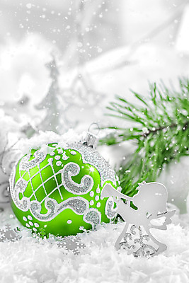 포토 JPG 해외이미지 디자인 계절 행복 별 백그라운드 크리스마스 겨울 공 새로움 기념 선물 사람없음 장식 초록색 빛 축제 장식볼 흰색 축하 소나무 원형 눈송이 은색 12월 해외202004 해외포토 자연요소 도형 나무 기념일 감정 컬러 컨셉 눈_날씨 날짜 파일형식