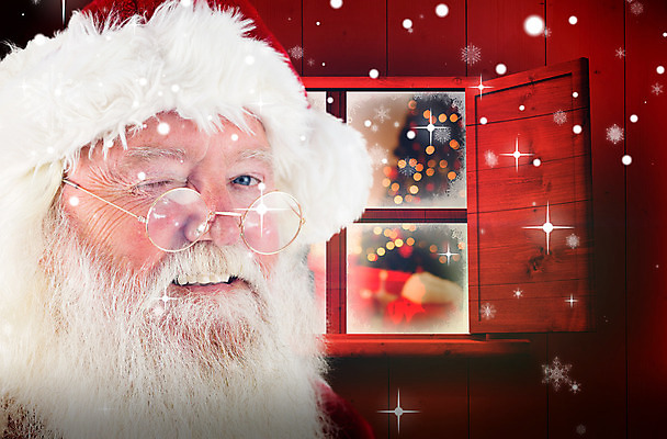 포토 JPG 해외이미지 백인 라이프스타일 노년 남자 행복 별 크리스마스 거실 창문 가정 아파트 주택 선물 한명 미소 목재 장식 빨간색 빛 반짝임 소파 크리스마스트리 산타클로스 디지털 축제 방 흰색 축하 눈송이 소프트포커스 벽난로 질감 전나무 노인남자한명만 해외202004 해외포토 자연요소 서양인 나무 1 기념일 감정 컬러 컨셉 의자 재료 모션 눈_날씨 촬영기법 표정 사람 성인 건물 생활 남자한명만 노인남자만 파일형식