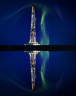 포토 JPG 해외이미지 실루엣 산업 사람없음 글로벌 탑 황혼 일몰 새벽 장비 탐험 독약 오염 연기 단상 돛대 조작 철강 해외202004 해외포토 자연요소 건축물 촬영기법 노을 파일형식