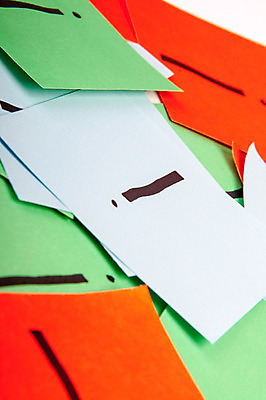 포토 JPG 해외이미지 아이콘 종이 백그라운드 컨셉 비즈니스 경고 사람없음 빨간색 사무실 우주 쪽지 정보 흰색 메시지 위험 질문 심볼 흔적 사인 문서 문제 포인트 감탄 경보 고립 조언 주목 해외202004 해외포토 컬러 금융 파일형식