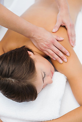 포토 JPG 해외이미지 백인 라이프스타일 웰빙 여자 여유 얼굴 신체 청소년 탁자 호텔 휴가 휴식 짧은머리 갈색머리 실내 건강 관리 한명 20대 치료 수건 섹시 평화 스파 침묵 고요 터치 신선 마사지 고급 소중 피부 어깨 피부관리 요양원 테라피 거짓말 돌봄 바디케어 의료성형뷰티 안락 해외202004 해외포토 서양인 1 헤어스타일 감정 가구 컨셉 의학 모션 숙소 사람 청년 내부 생활 신체부위 위생용품 뷰티 소리 파일형식