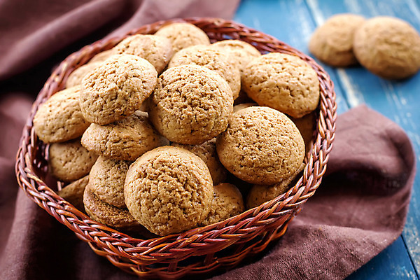 포토 JPG 해외이미지 음식 재료 탁자 디저트 주택 발렌타인데이 요리 사람없음 목재 갈색 쌓기 바구니 크래커 쿠키 주방 초콜릿 식사 시골 원형 달콤 맛 아침식사 상품 작음 설탕 굽기 먹기 묘사 냅킨 칼로리 흙더미 점심식사 오트밀 페스츄리 핸드메이드 귀리 맛있는 해외202004 해외포토 도형 나무 빵 컬러 가구 컨셉 모션 데이이벤트 곡류 건물 흙 크기 구이 파일형식 더미