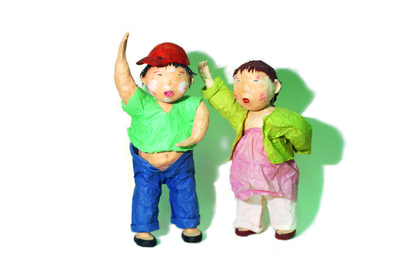 포토 JPG 한국문화 한국전통 여자 남자 어린이 인형 남매 사람 소녀 소년 두명 전통의상 한복 공예 수공예 닥종이인형 어린이만 국내포토 동양문화 전통 가족 한국 취미 파일형식